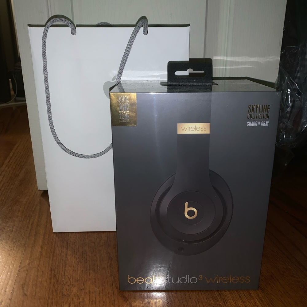 Wireless Apple Headphones